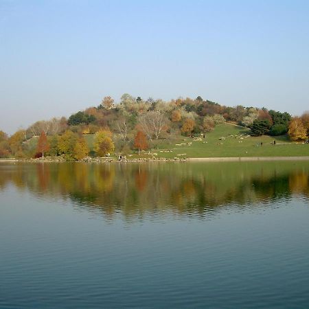 Gite Mella La Courneuve Esterno foto